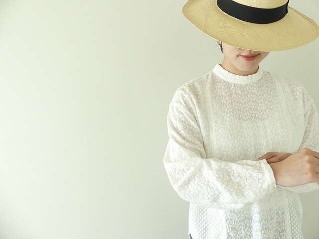 NOMBRE IMPAIR(ノンブルアンペール) 生地刺繍レーススタンドブラウス