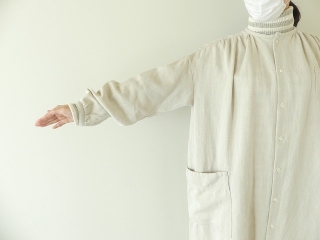 WOOLリネンのやわらかツイル ワイドスタンド襟ワンピースの商品画像20