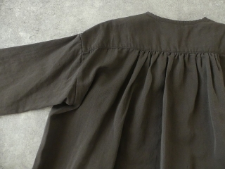 WOOLリネンのやわらかツイル ワイドスタンド襟ワンピースの商品画像30