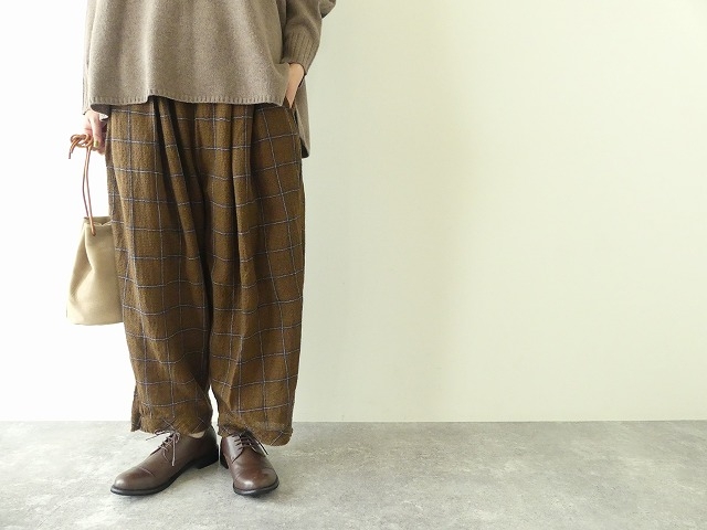 tumugu(ツムグ) ウールガーゼチェック縮絨加工ギャザーパンツ(TB22418 