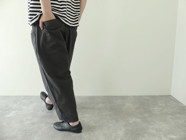 ミニリップ近江晒加工裾ダーツコクーンパンツの商品画像1