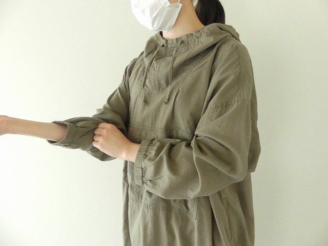 フーデットワンピースの商品画像1