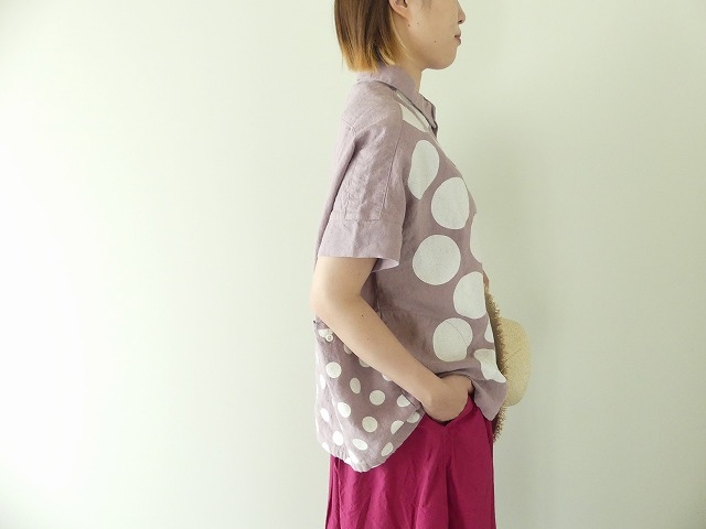 快晴堂(かいせいどう) パネルプリントの大きな水玉　wideフレンチ半袖シャツの商品画像4