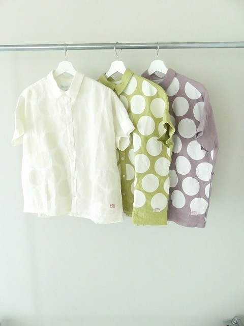 快晴堂(かいせいどう) パネルプリントの大きな水玉　wideフレンチ半袖シャツの商品画像7