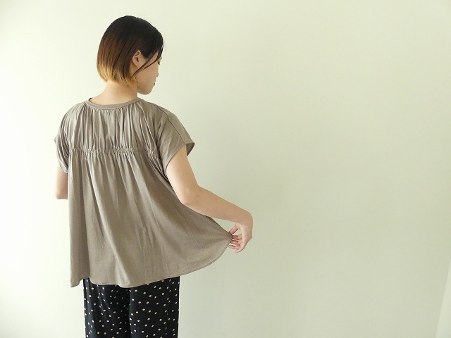 maomade(マオメイド) バックギャザーフレンチスリーブTシャツ(321216A 