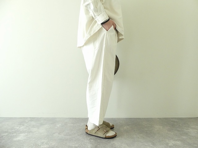 prit(プリット) オックスピーチ起毛近江晒タックバギーパンツの商品画像6