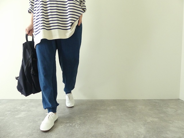 MidiUmi(ミディウミ) デニムジャージトラックパンツ　denim jersey track pantsの商品画像1