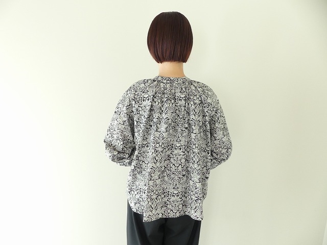 NOMBRE IMPAIR(ノンブルアンペール) リバティSTRAWBERRY THIEF 2WAYギャザーブラウスの商品画像15