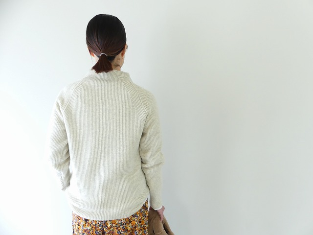 NARU タスマニアラム エトレニットプルオーバーの商品画像2