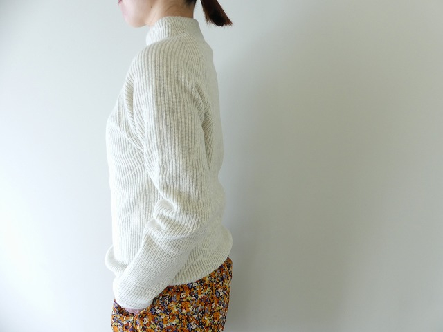 NARU タスマニアラム エトレニットプルオーバーの商品画像4