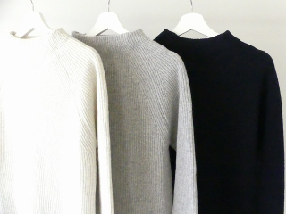 NARU タスマニアラム エトレニットプルオーバーの商品画像43