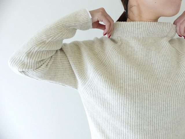 NARU タスマニアラム エトレニットプルオーバーの商品画像5