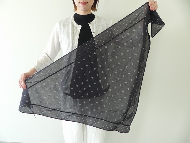 SOIL(ソイル) COTTON VOILE DOT PRINT TRIANGLE SCARFの商品画像2