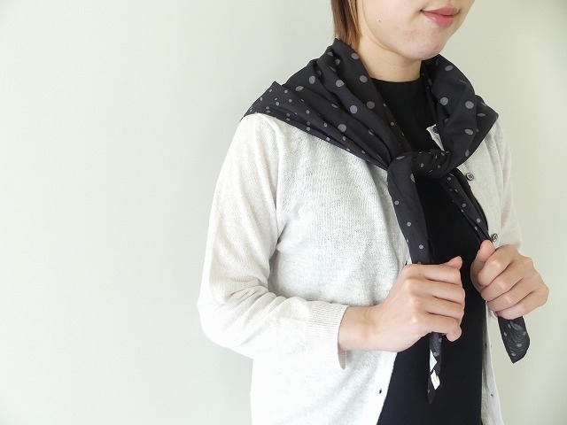 SOIL(ソイル) COTTON VOILE DOT PRINT TRIANGLE SCARFの商品画像4