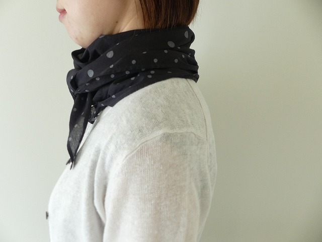 SOIL(ソイル) COTTON VOILE DOT PRINT TRIANGLE SCARFの商品画像7