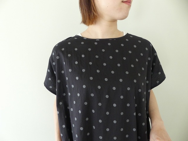 SOIL(ソイル) COTTON VOILE DOT PRINT CREW-NECK BACK SIDE GATHERED DRESSの商品画像8