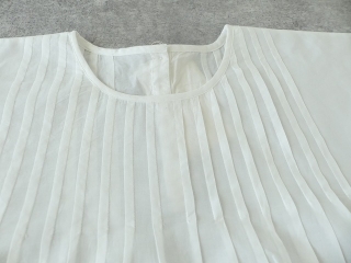 SOIL(ソイル) 裾スカラップ刺繍クルーネックフレンチスリーブピンタックシャツの商品画像26
