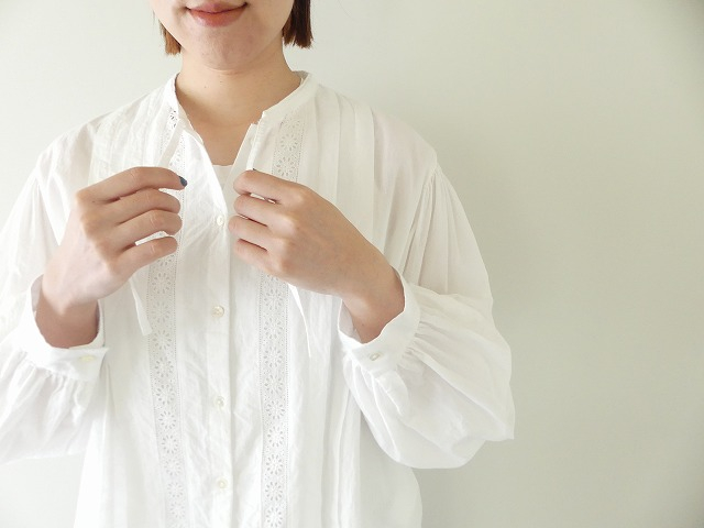 MidiUmi(ミディウミ) lace switching ribbon shirt レース切替リボンシャツの商品画像1
