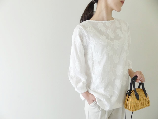 NOMBRE IMPAIR(ノンブルアンペール) フロンド刺繍ボートネックブラウスの商品画像3