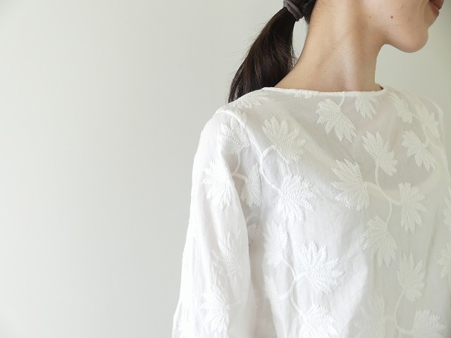 NOMBRE IMPAIR(ノンブルアンペール) フロンド刺繍ボートネックブラウスの商品画像4