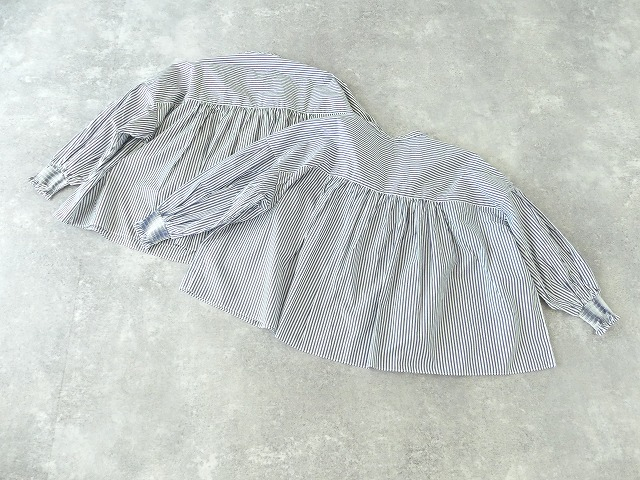 UNIVERSAL TISSU(ユニヴァーサル ティシュ) タイプライターシャーリングブラウスの商品画像11