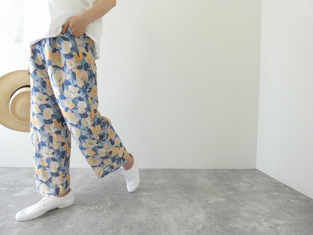 yuni(ユニ イズ ライク ア フラワー トゥー ミー) 水彩ハナプリントパンツの商品画像1