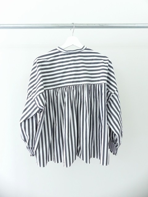 UNIVERSAL TISSU(ユニヴァーサル ティシュ) ワイドストライプシャーリングブラウスの商品画像11