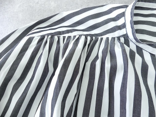 UNIVERSAL TISSU(ユニヴァーサル ティシュ) ワイドストライプシャーリングブラウスの商品画像27