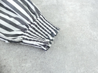 UNIVERSAL TISSU(ユニヴァーサル ティシュ) ワイドストライプシャーリングブラウスの商品画像31