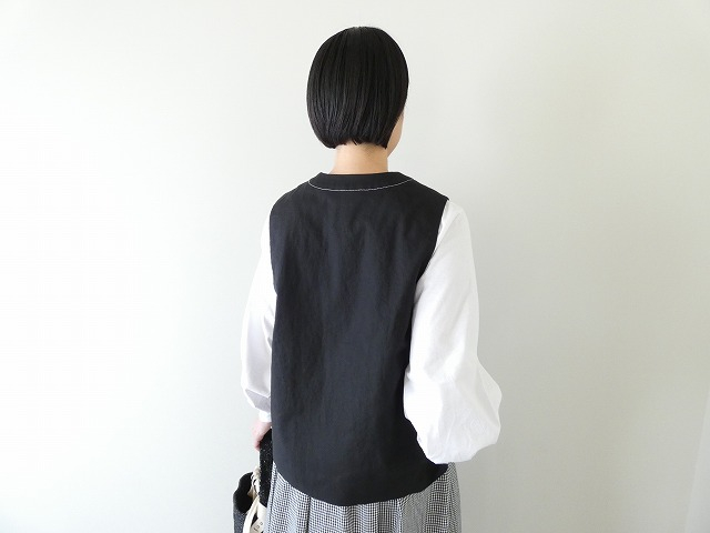 MidiUmi(ミディウミ) コットンリネンVネックベストの商品画像10