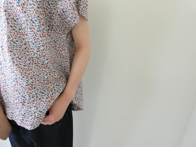 NATURAL LAUNDRY(ナチュラルランドリー) リネン小花スタンドフレンチシャツの商品画像5