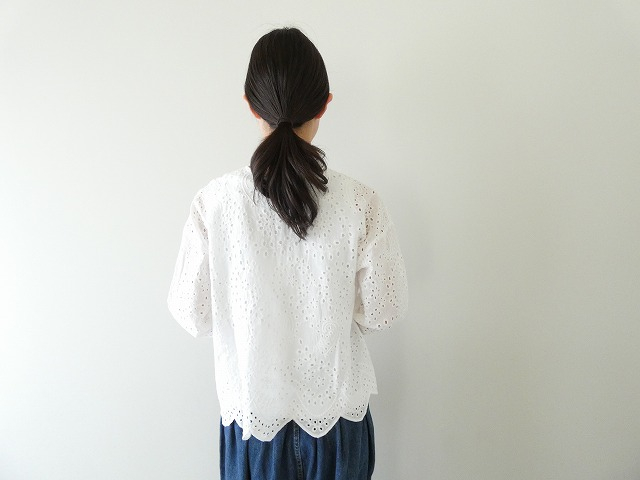 maomade(マオメイド) ペイズリーカットワークレース2WAYサッと羽織れるブラウスの商品画像4