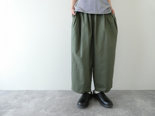 NATURAL LAUNDRY(ナチュラルランドリー) ダンプバレルタックパンツの商品画像1
