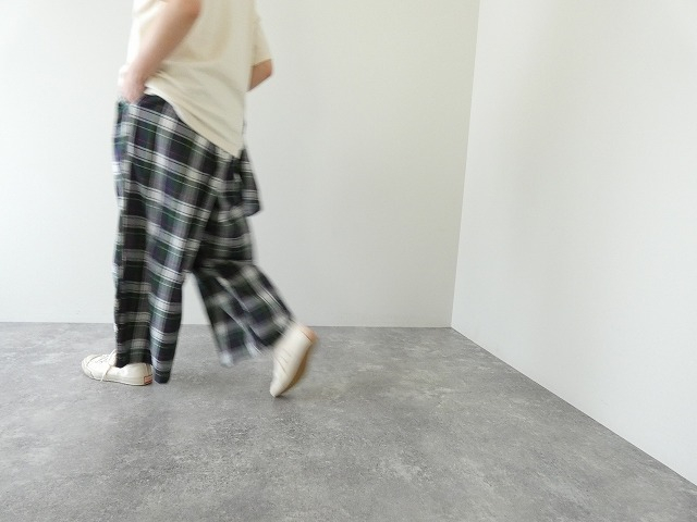 NATURAL LAUNDRY(ナチュラルランドリー) マドラスチェックワイドタックパンツの商品画像7