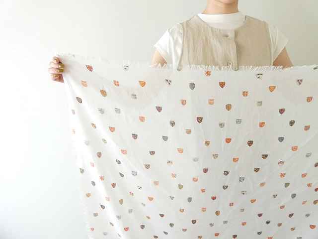 R&D.M(オールドマンズテーラー) COAT OF ARMS GAUZE SHAWLの商品画像2