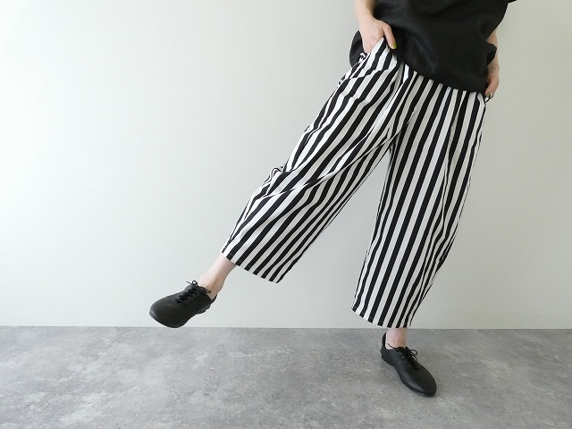 ブロードエッグパンツ