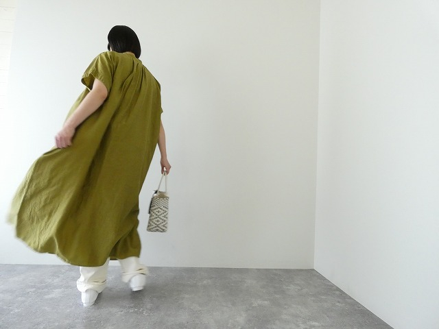 yuni(ユニ イズ ライク ア フラワー トゥー ミー) プロダクトダイ カフタンワンピースの商品画像1