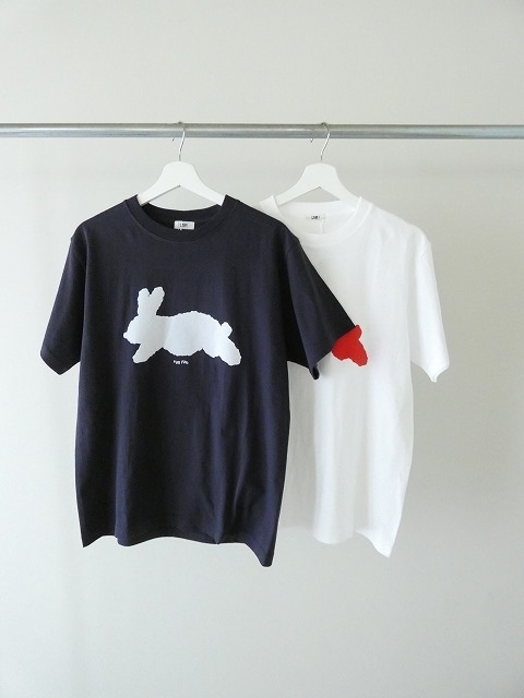 I am I in fact(アイアムアイ インファクト) run rabbit Tシャツの商品画像2