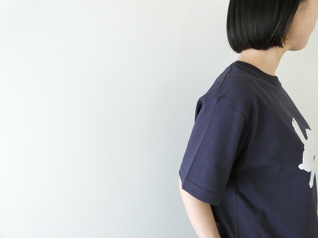 I am I in fact(アイアムアイ インファクト) run rabbit Tシャツの商品画像5