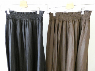 DONEEYU(ドニーユ) 割繊レザーライクシャーリングスカートの商品画像21