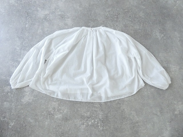 Veritecoeur(ヴェリテクール) コットンギャザーブラウスの商品画像15