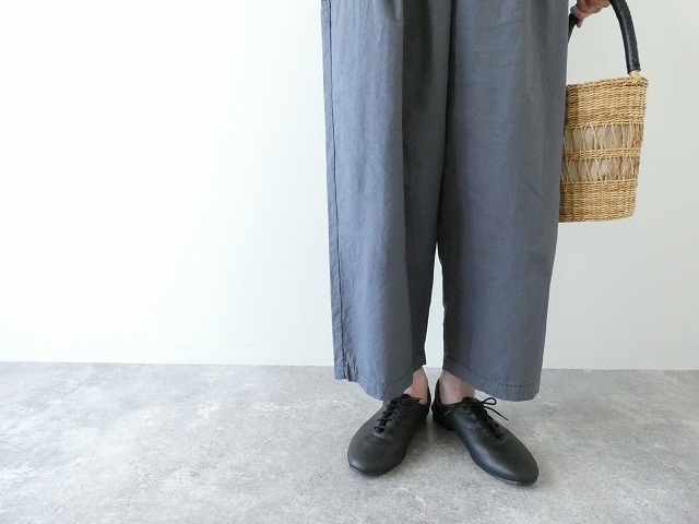 homspun(ホームスパン) バルキーシーチング薄手ギャザーパンツの商品画像4