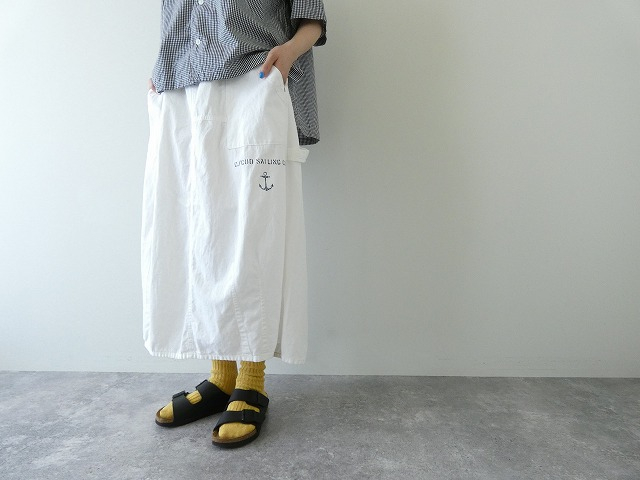 快晴堂(かいせいどう) Girl's リラクシンWorkデニム 裾ダーツスカートの商品画像1