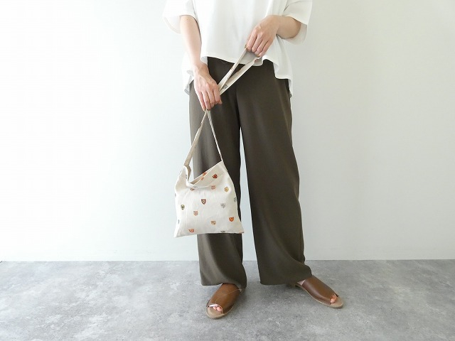 R&D.M(オールドマンズテーラー) COTTON LINEN COAT OF ARMS ONE SHOULDER BAGの商品画像1