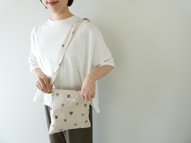 R&D.M(オールドマンズテーラー) COTTON LINEN COAT OF ARMS ONE SHOULDER BAGの商品画像4