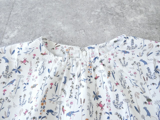 sosotto(ソソット) LIBERTY Theoセオ ポプリンゴムシャーリング長袖ブラウスの商品画像25