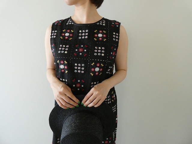 yuni(ユニ イズ ライク ア フラワー トゥー ミー) eyelet embroidely sleeveless ワンピースの商品画像5