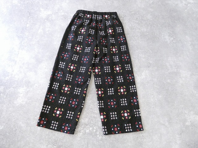 yuni(ユニ イズ ライク ア フラワー トゥー ミー) eyelet embroidelyイージーパンツの商品画像12
