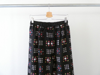 yuni(ユニ イズ ライク ア フラワー トゥー ミー) eyelet embroidelyイージーパンツの商品画像21