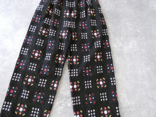 yuni(ユニ イズ ライク ア フラワー トゥー ミー) eyelet embroidelyイージーパンツの商品画像26